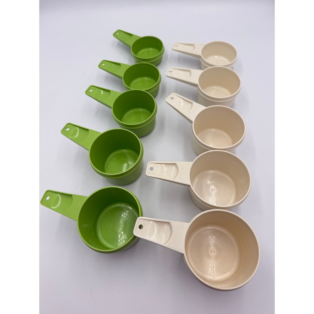 Tupperware Measuring Cups Lot Vintage Green Cream Nesting Plastic Retro Kitchen